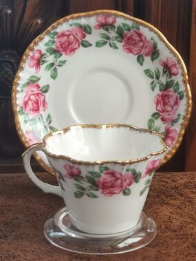 Elegant Pink Rose Porcelain Teacup and Saucer with Gold Trim
